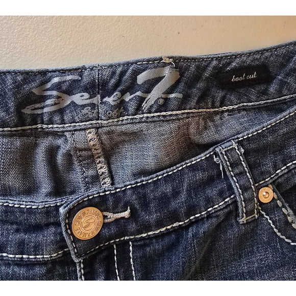 Seven7 Bootcut Jeans Women's 20 Blue Dark Wash Slight Distressed Flap Pockets - Picture 4 of 16